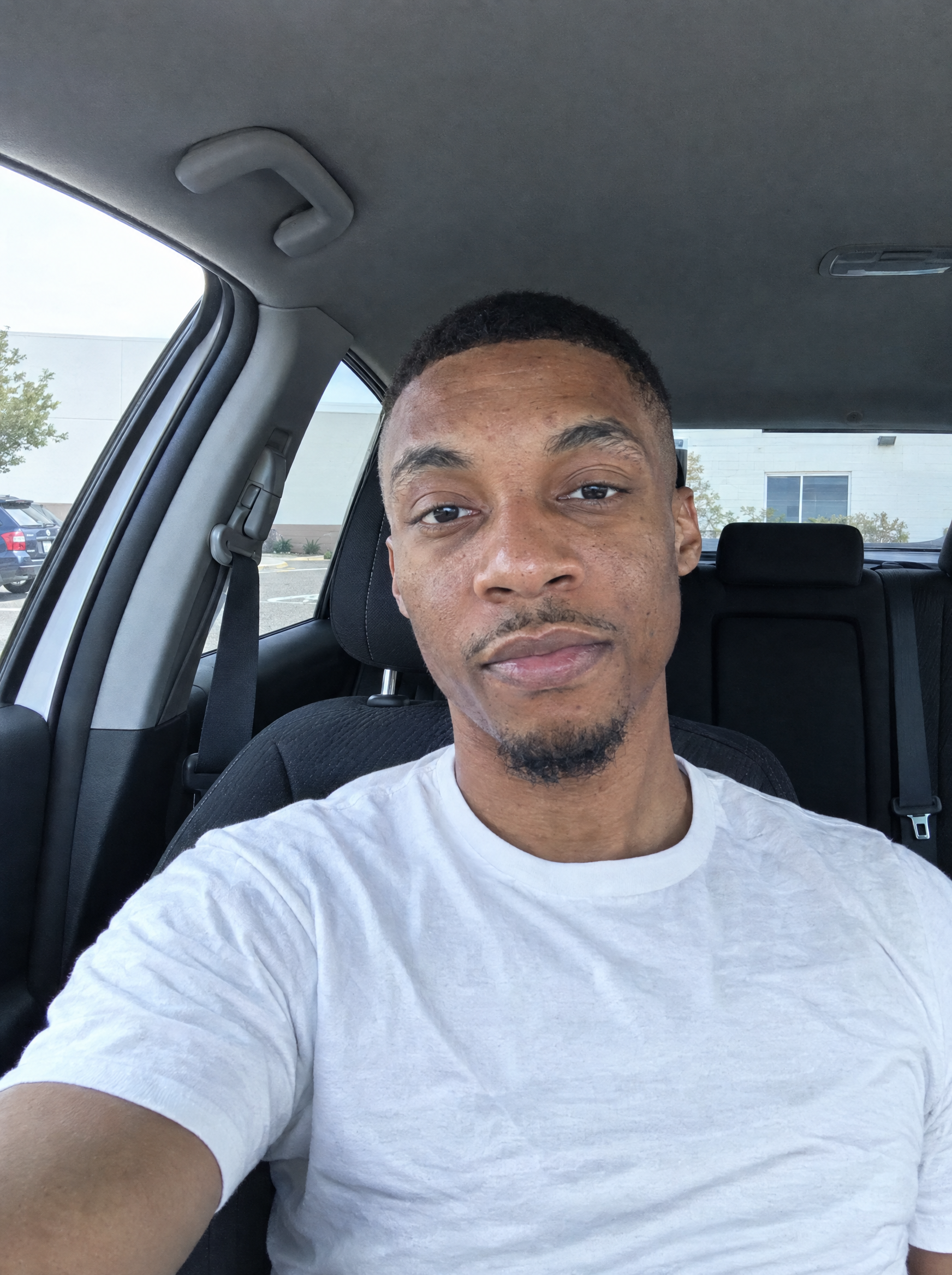 files/RB1-PLACEHOLDER-selfie.png